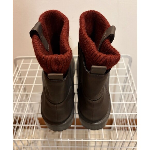 Tommy Hilfiger Red Sweater Top Brown Boots Women’s 10M Slip-ons Gently Used - Picture 4 of 10